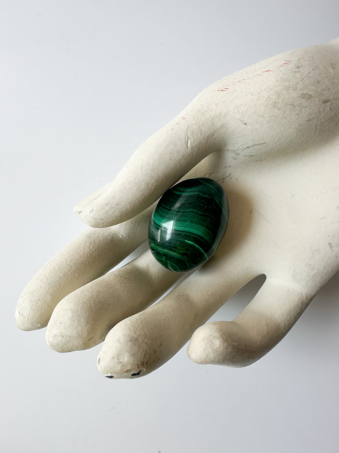 Genuine Malachite Egg - IlI (1.375"L x 1"W x 0.875"H)